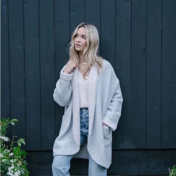 Gentle Fawn XS Ramona Cardi in light Grey.  So COZY! - Picture 6 of 9